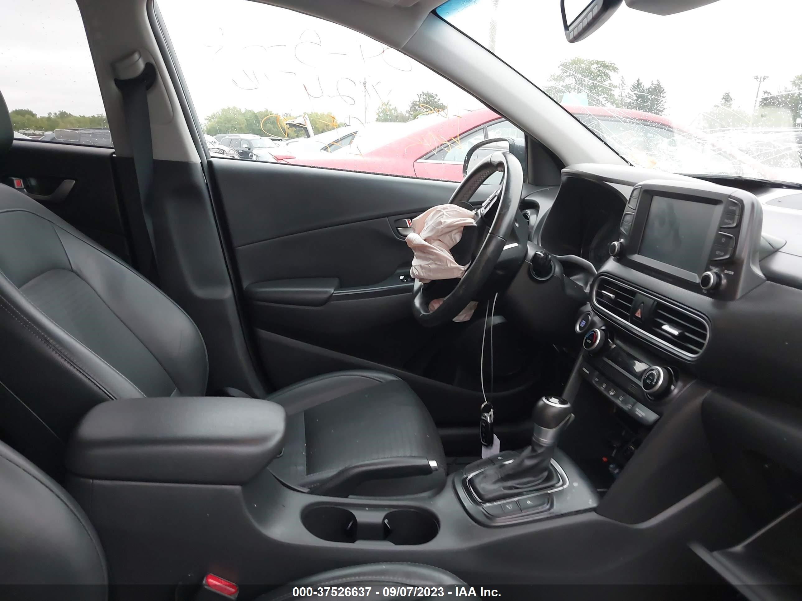 Photo 4 VIN: KM8K33A5XLU479774 - HYUNDAI KONA 