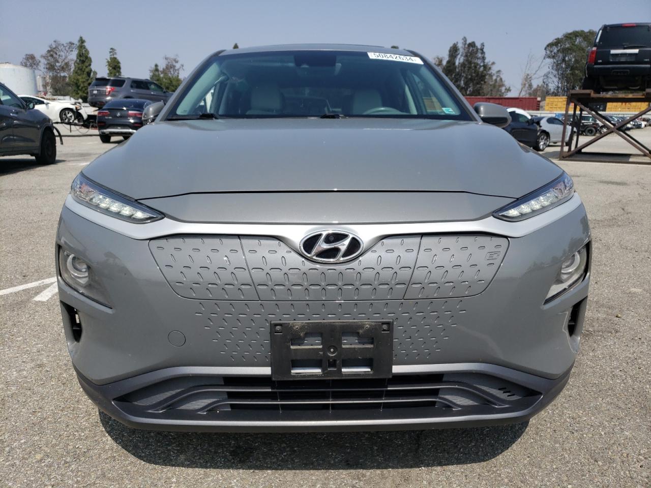 Photo 4 VIN: KM8K33AG0KU036789 - HYUNDAI KONA 