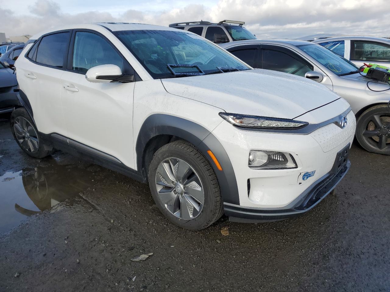 Photo 3 VIN: KM8K33AG3MU128224 - HYUNDAI KONA 