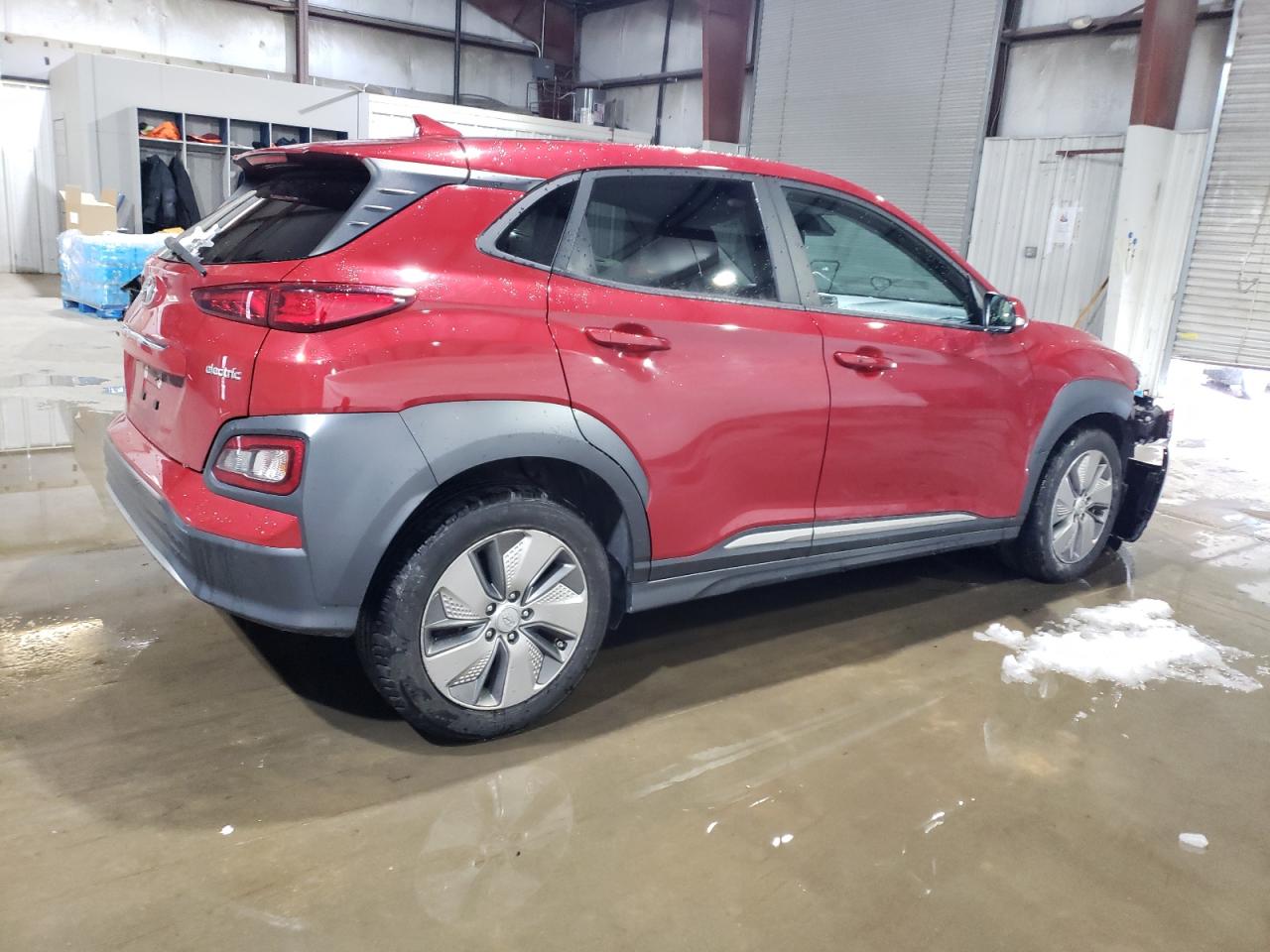 Photo 2 VIN: KM8K33AG3MU135495 - HYUNDAI KONA 