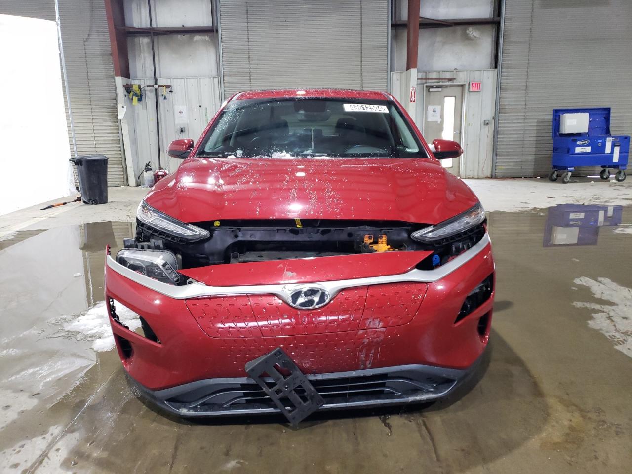 Photo 4 VIN: KM8K33AG3MU135495 - HYUNDAI KONA 