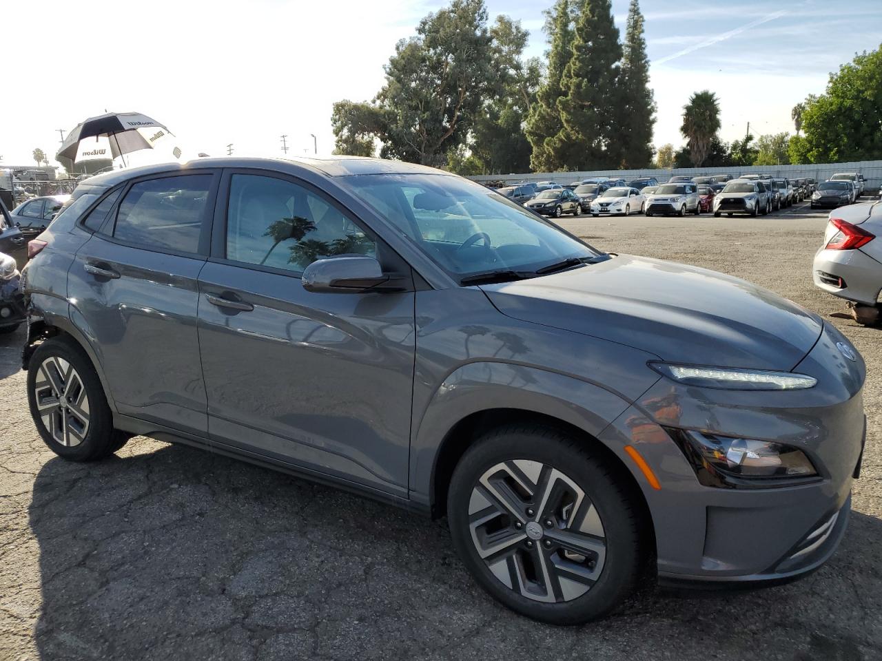 Photo 3 VIN: KM8K33AG3PU168758 - HYUNDAI KONA 