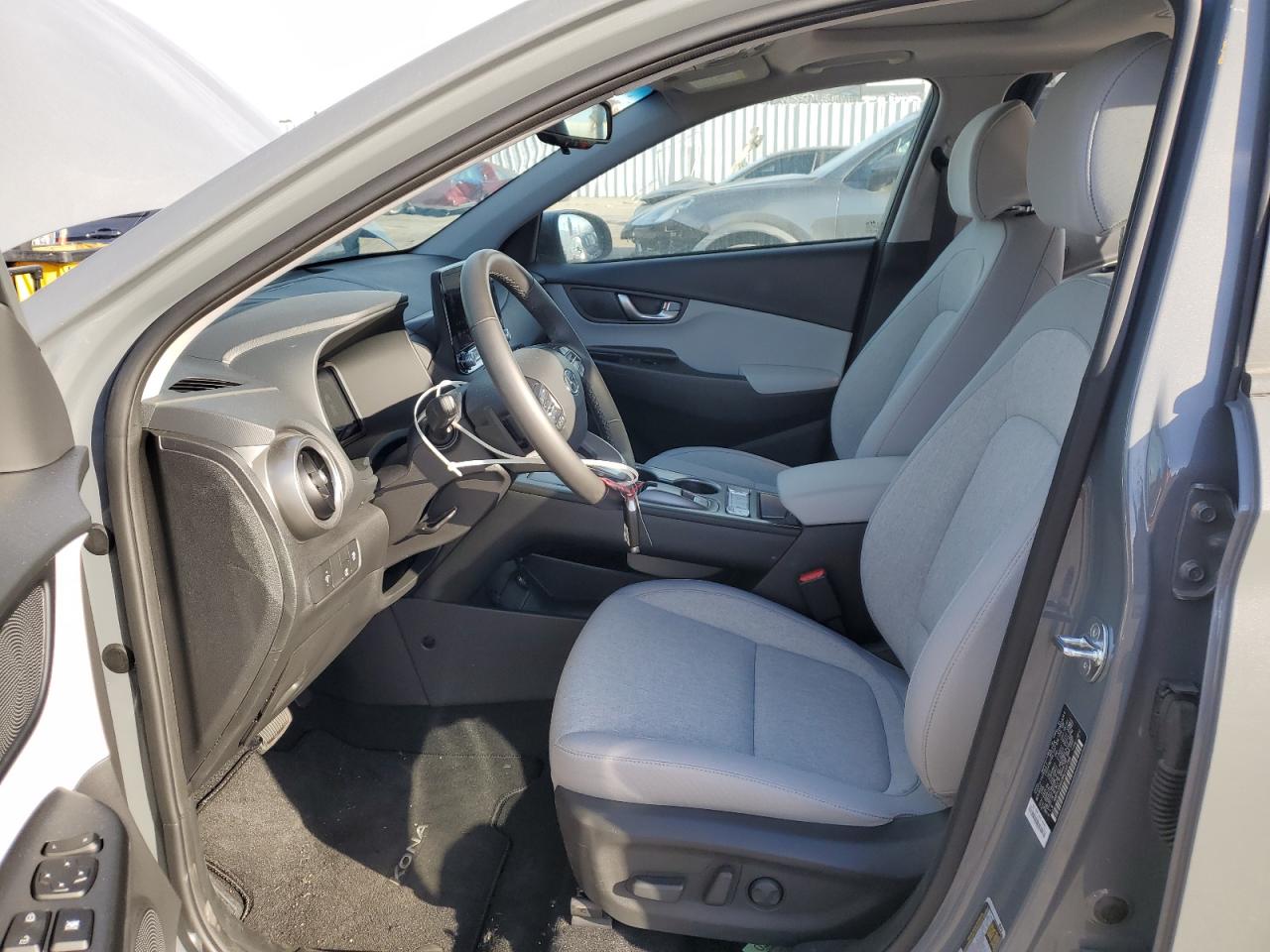 Photo 6 VIN: KM8K33AG3PU168758 - HYUNDAI KONA 