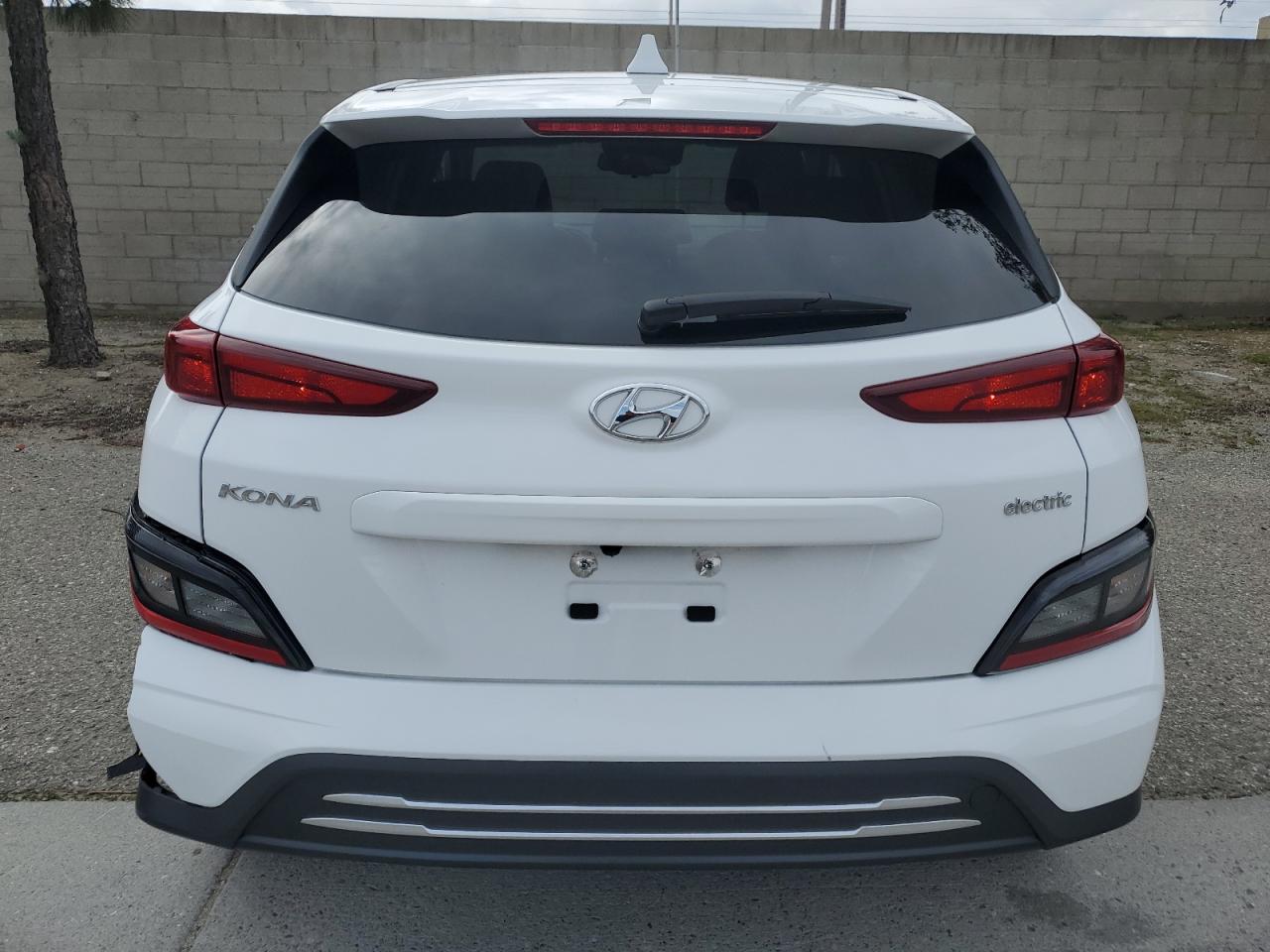 Photo 5 VIN: KM8K33AG5PU187411 - HYUNDAI KONA 