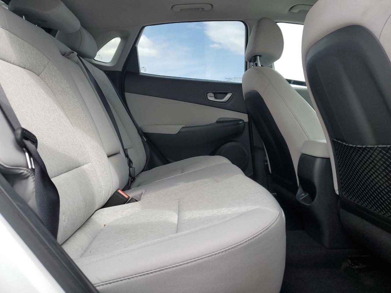 Photo 9 VIN: KM8K33AG5PU187411 - HYUNDAI KONA 