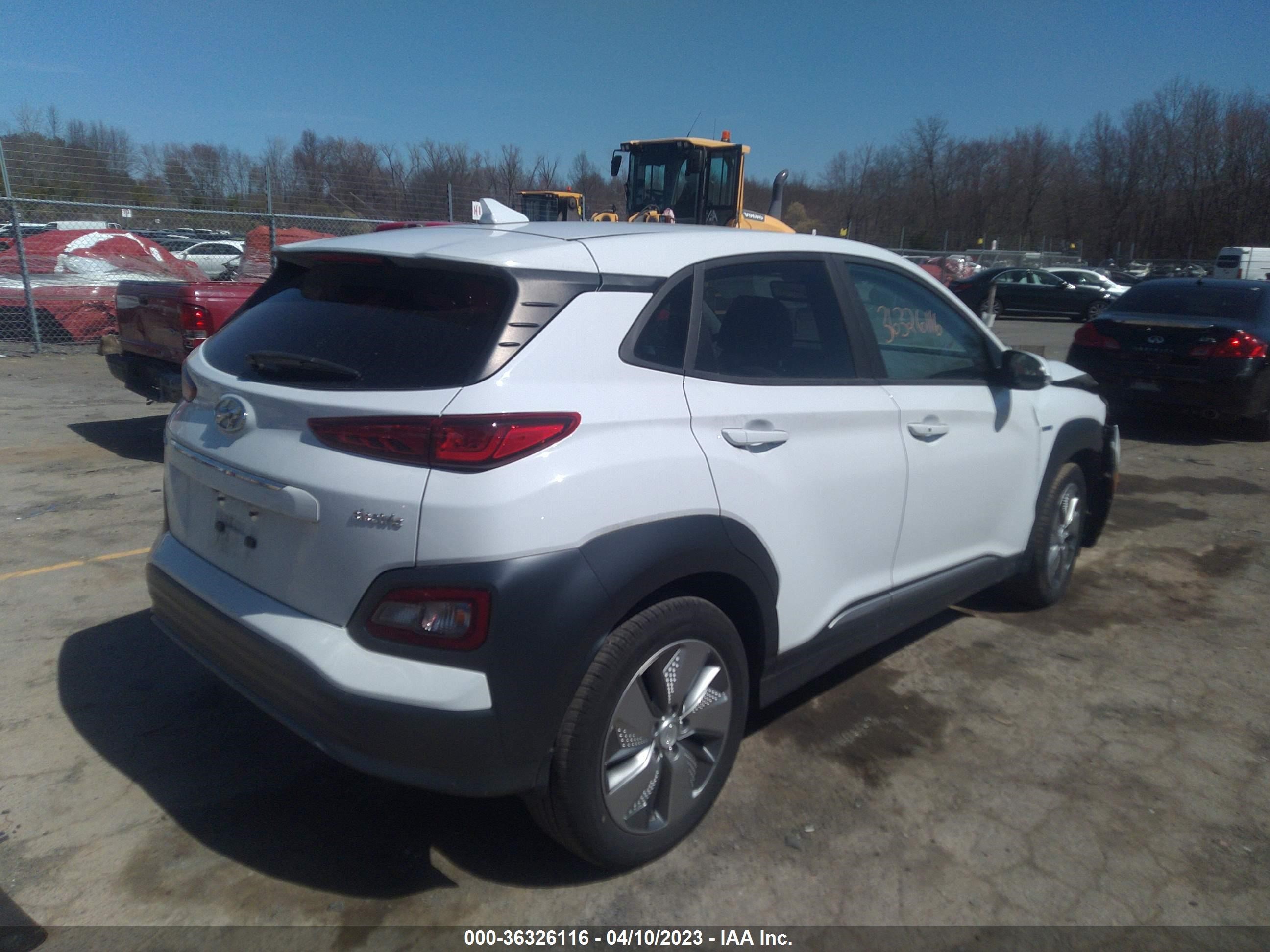 Photo 3 VIN: KM8K33AG6KU052012 - HYUNDAI KONA 