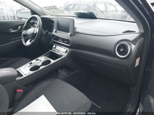 Photo 4 VIN: KM8K33AG6NU152390 - HYUNDAI KONA ELECTRIC 