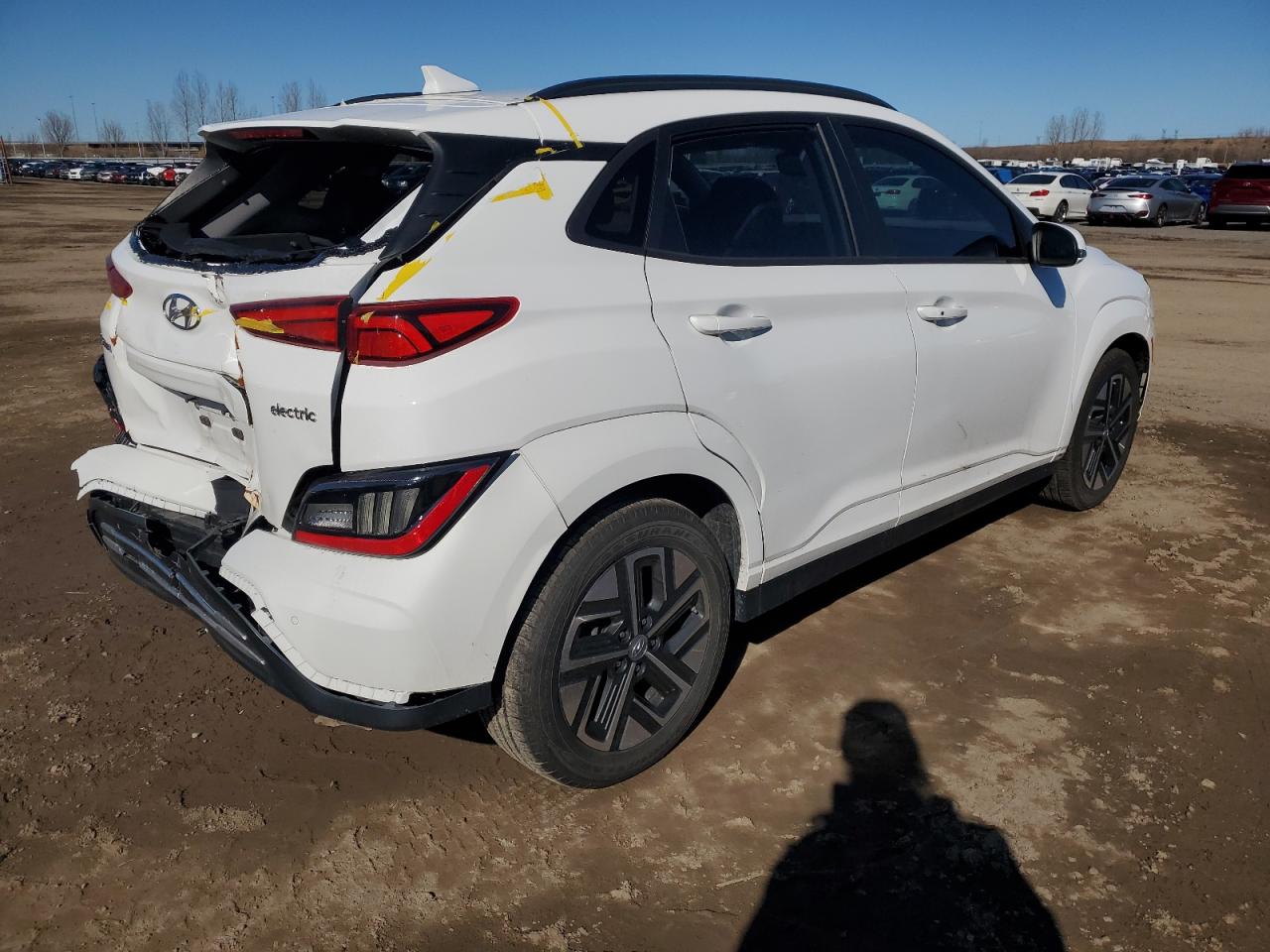 Photo 2 VIN: KM8K33AG6PU166034 - HYUNDAI KONA 