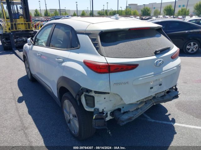 Photo 2 VIN: KM8K33AGXLU068070 - HYUNDAI KONA 