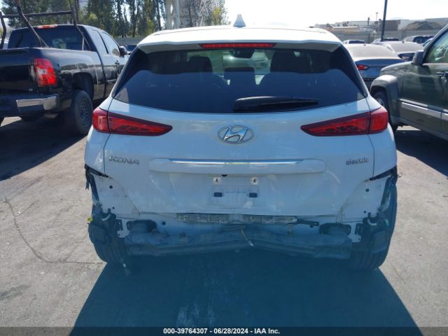 Photo 5 VIN: KM8K33AGXLU068070 - HYUNDAI KONA 