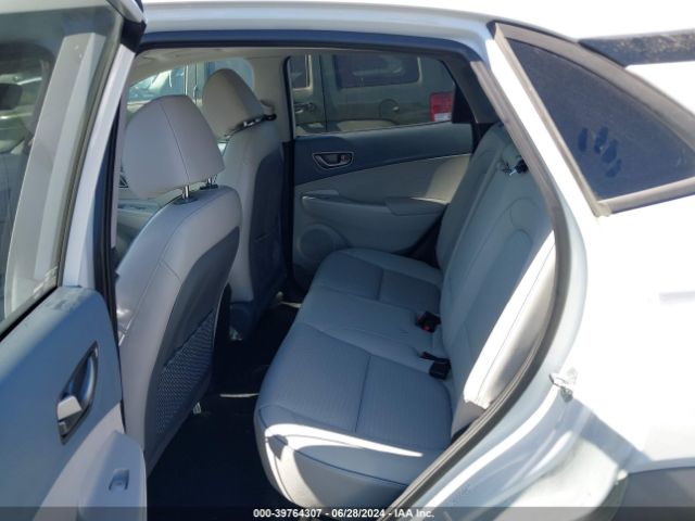 Photo 7 VIN: KM8K33AGXLU068070 - HYUNDAI KONA 