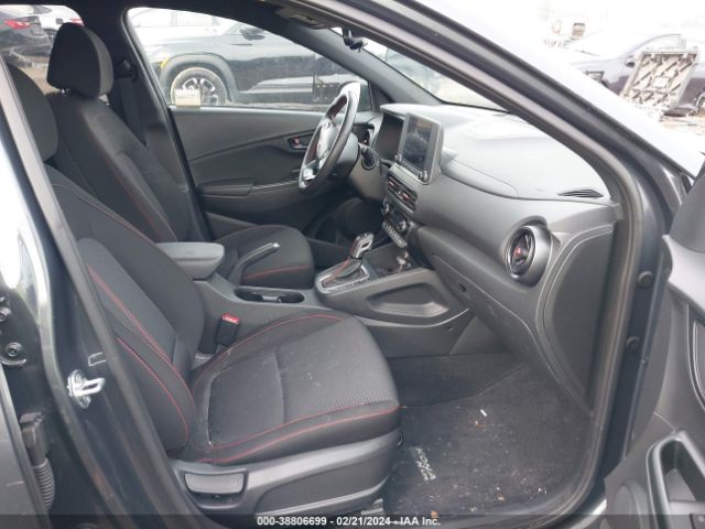 Photo 4 VIN: KM8K3CA33NU921571 - HYUNDAI KONA 