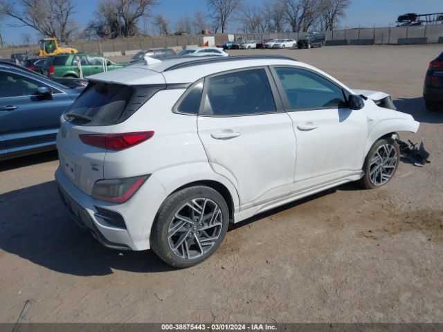 Photo 3 VIN: KM8K3CA34NU870310 - HYUNDAI KONA 