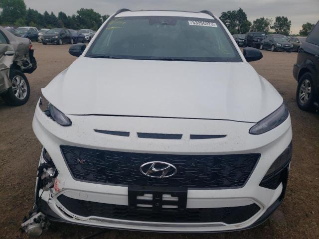 Photo 4 VIN: KM8K3CA34PU010779 - HYUNDAI KONA 