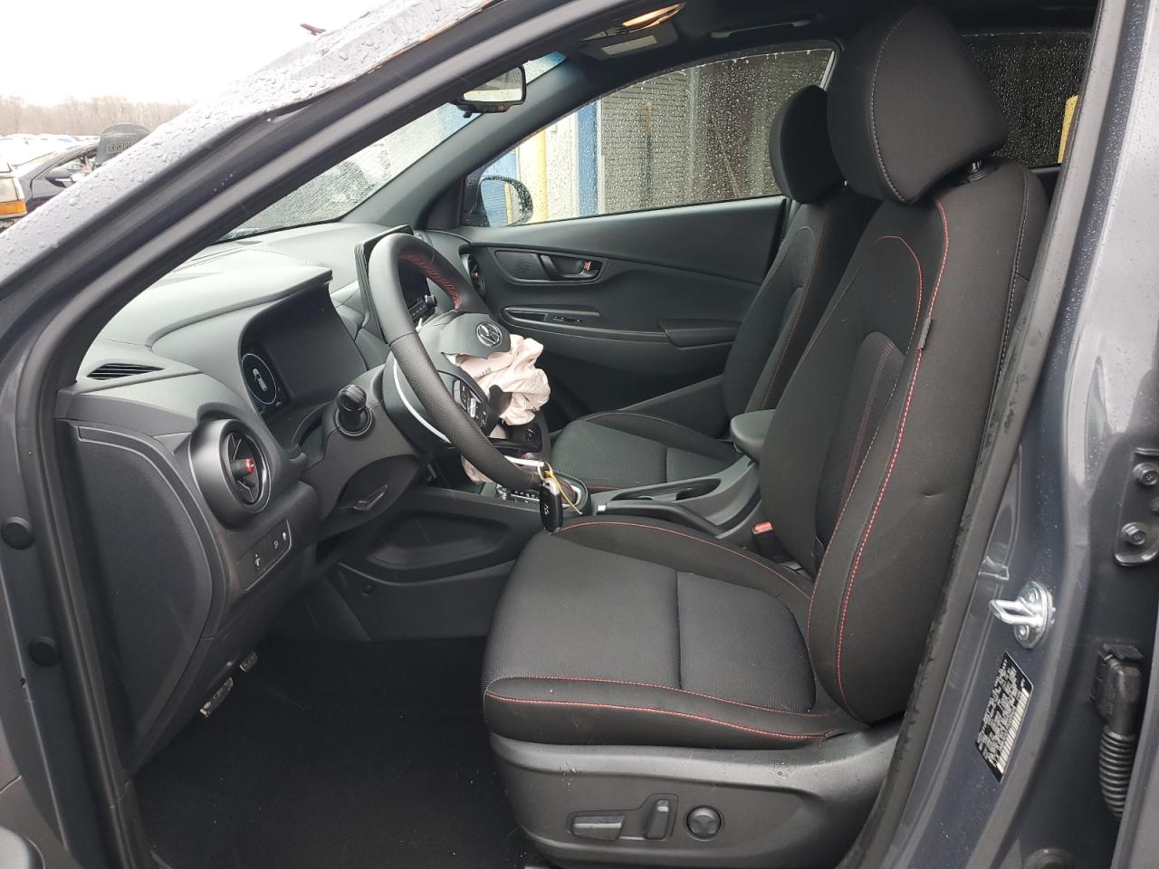 Photo 6 VIN: KM8K3CA37PU005429 - HYUNDAI KONA 