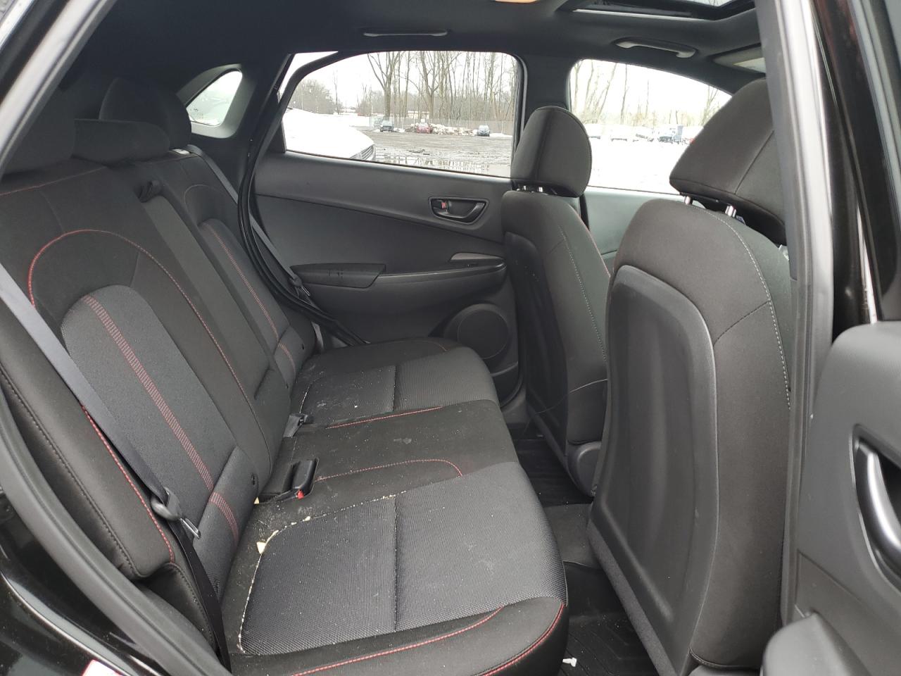 Photo 9 VIN: KM8K3CA39PU974410 - HYUNDAI KONA 