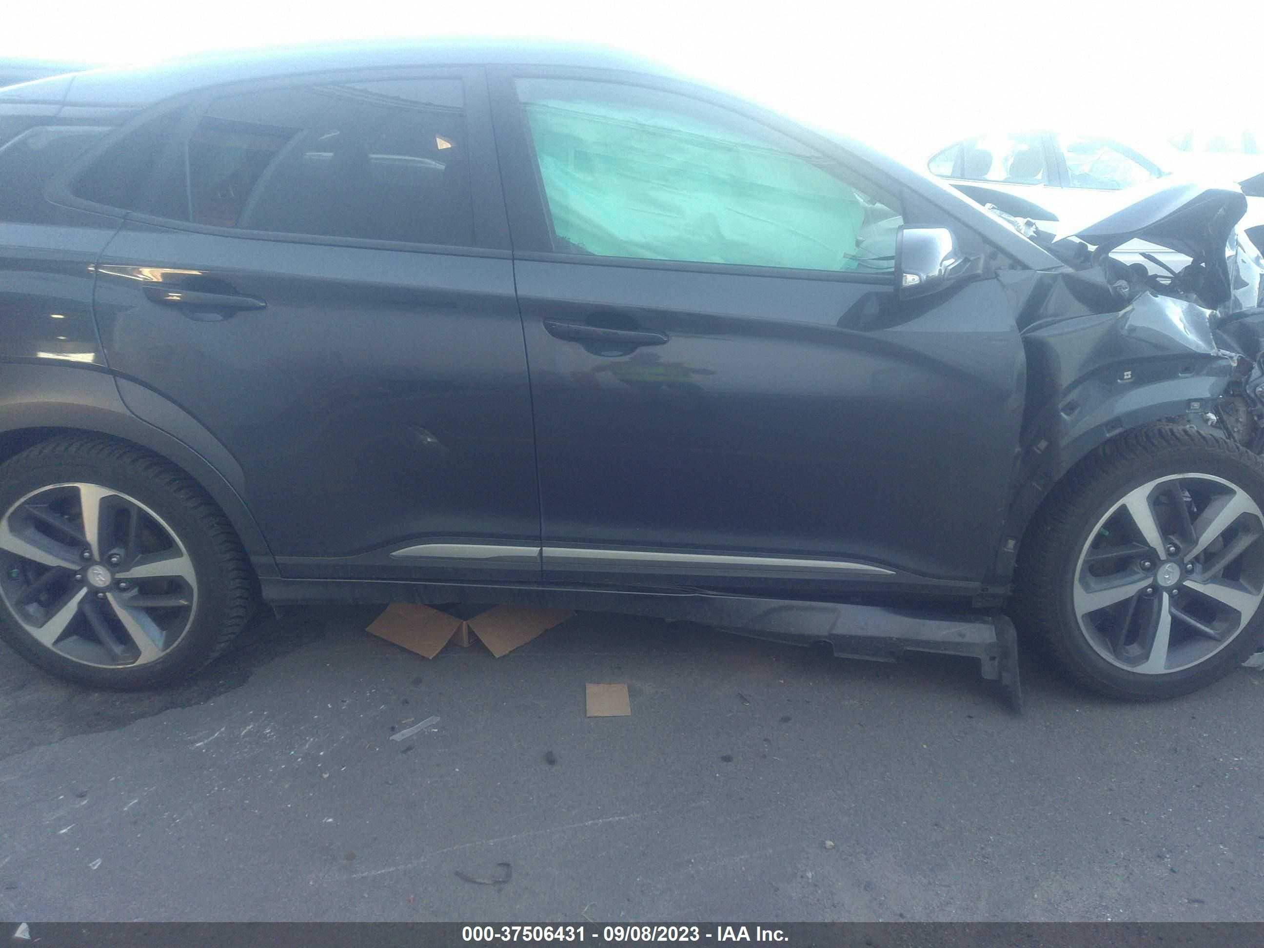 Photo 12 VIN: KM8K3CA51JU102022 - HYUNDAI KONA 