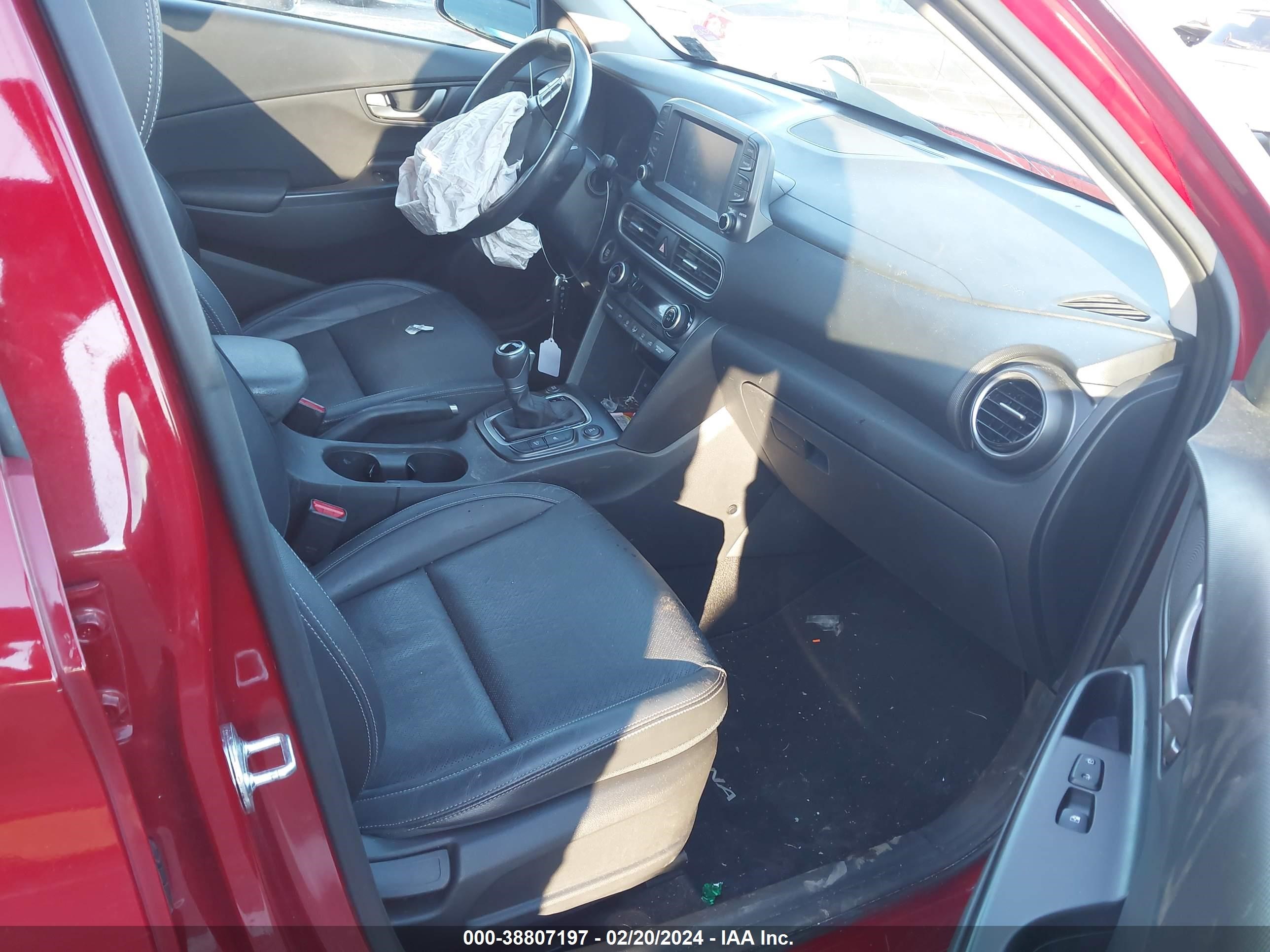 Photo 4 VIN: KM8K3CA51KU225191 - HYUNDAI KONA 