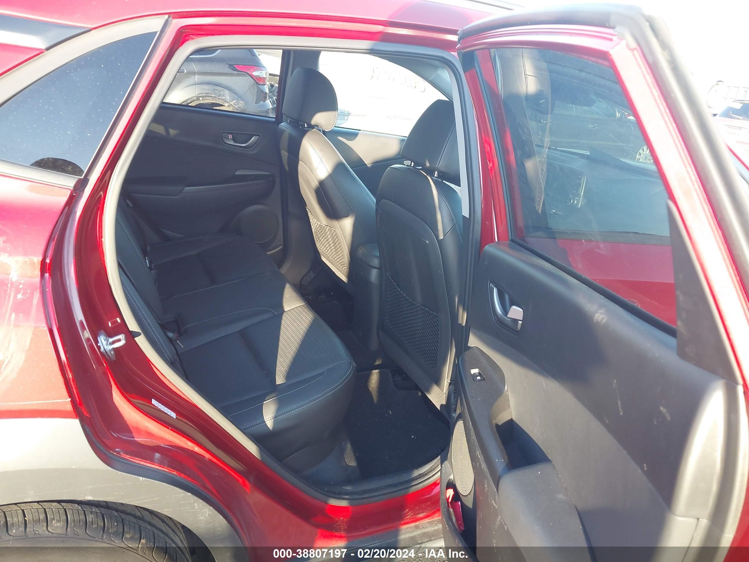 Photo 6 VIN: KM8K3CA51KU225191 - HYUNDAI KONA 