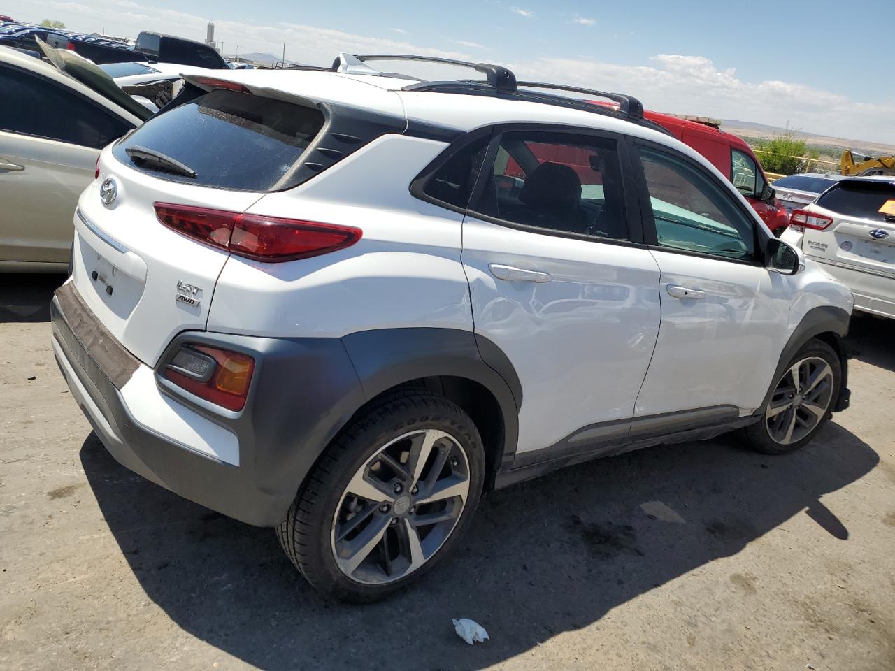 Photo 2 VIN: KM8K3CA52MU720793 - HYUNDAI KONA 