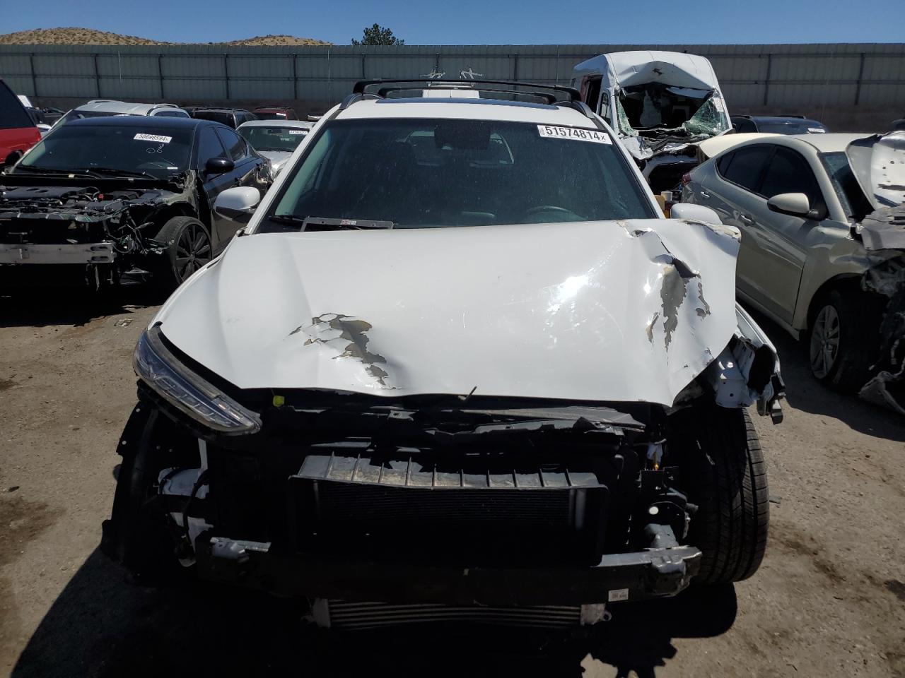 Photo 4 VIN: KM8K3CA52MU720793 - HYUNDAI KONA 