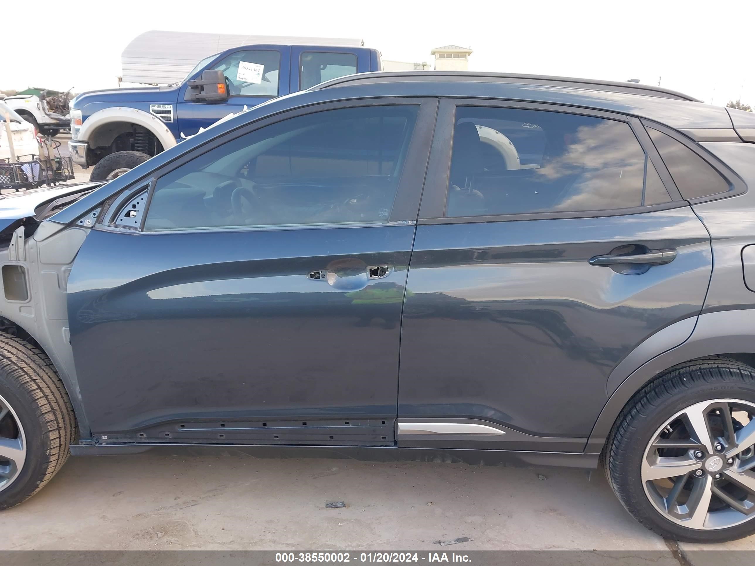 Photo 14 VIN: KM8K3CA53KU265935 - HYUNDAI KONA 