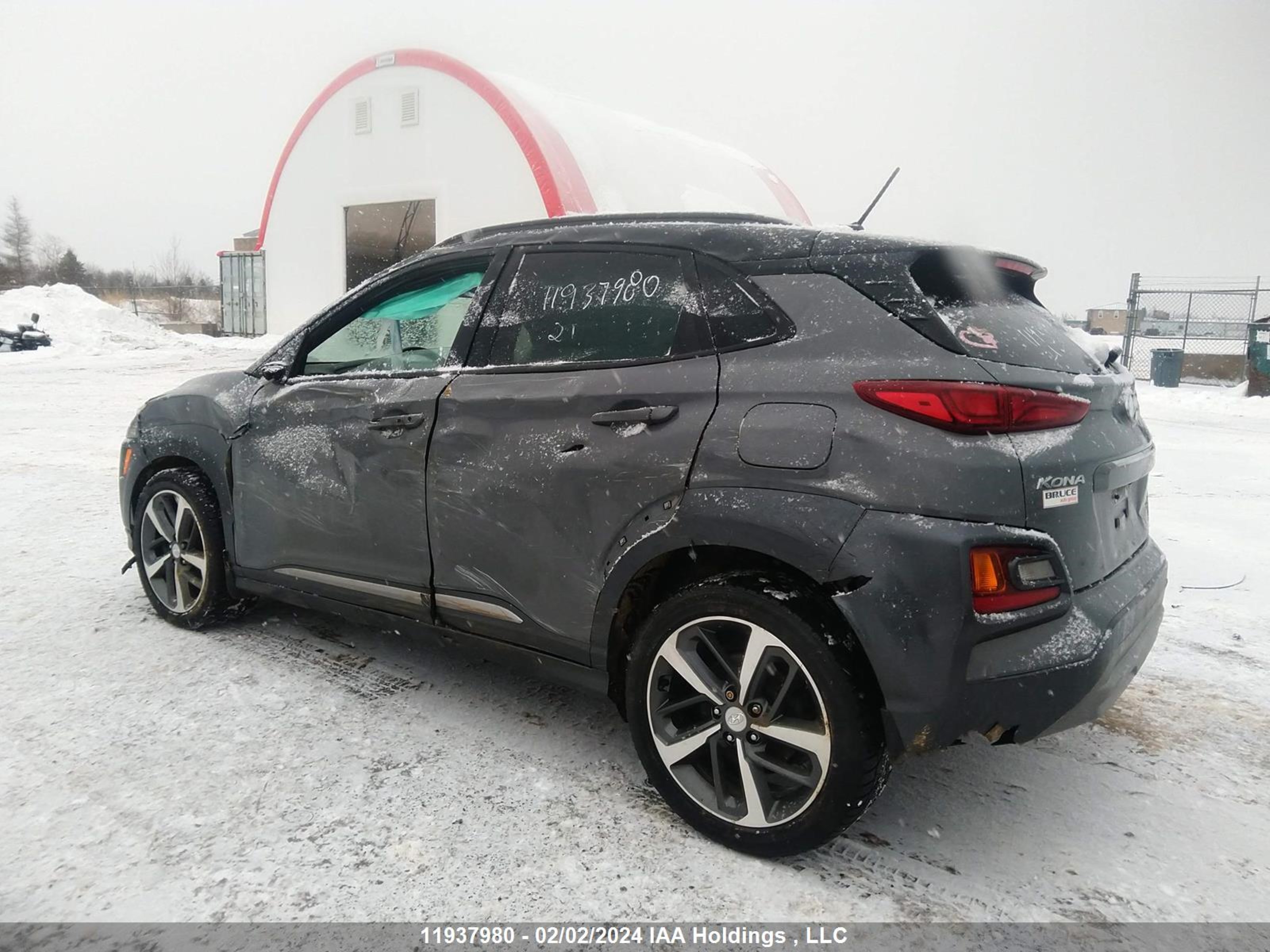 Photo 2 VIN: KM8K3CA53MU618001 - HYUNDAI KONA 