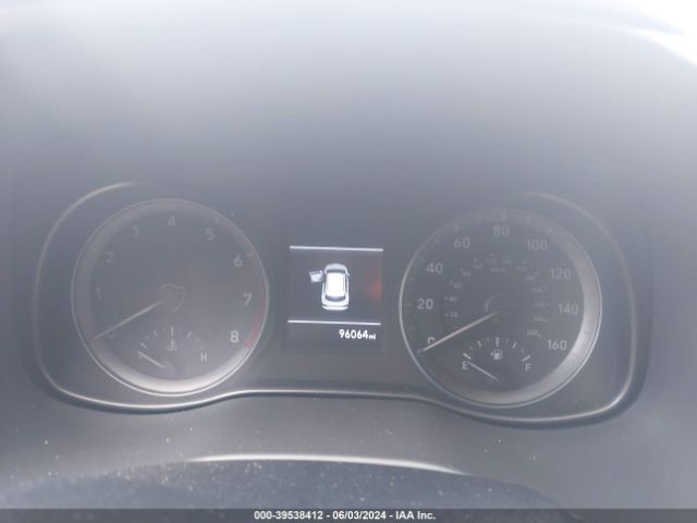 Photo 6 VIN: KM8K3CA54JU133328 - HYUNDAI KONA 