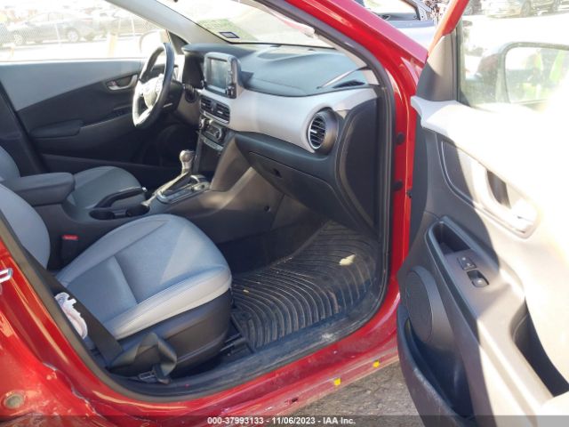 Photo 4 VIN: KM8K3CA54LU489779 - HYUNDAI KONA 