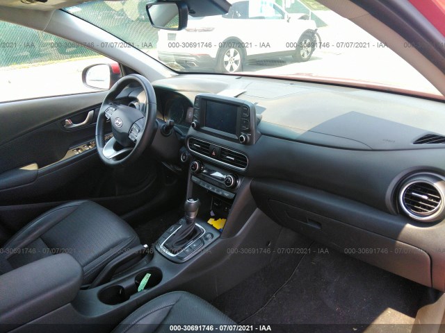 Photo 4 VIN: KM8K3CA55JU168377 - HYUNDAI KONA 