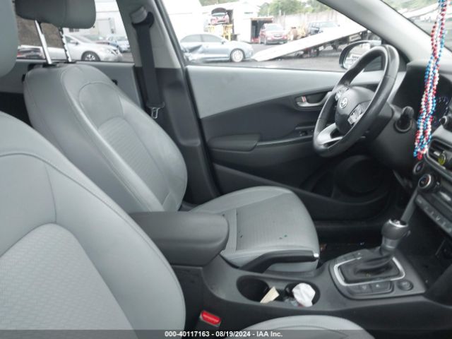 Photo 4 VIN: KM8K3CA59LU471018 - HYUNDAI KONA 