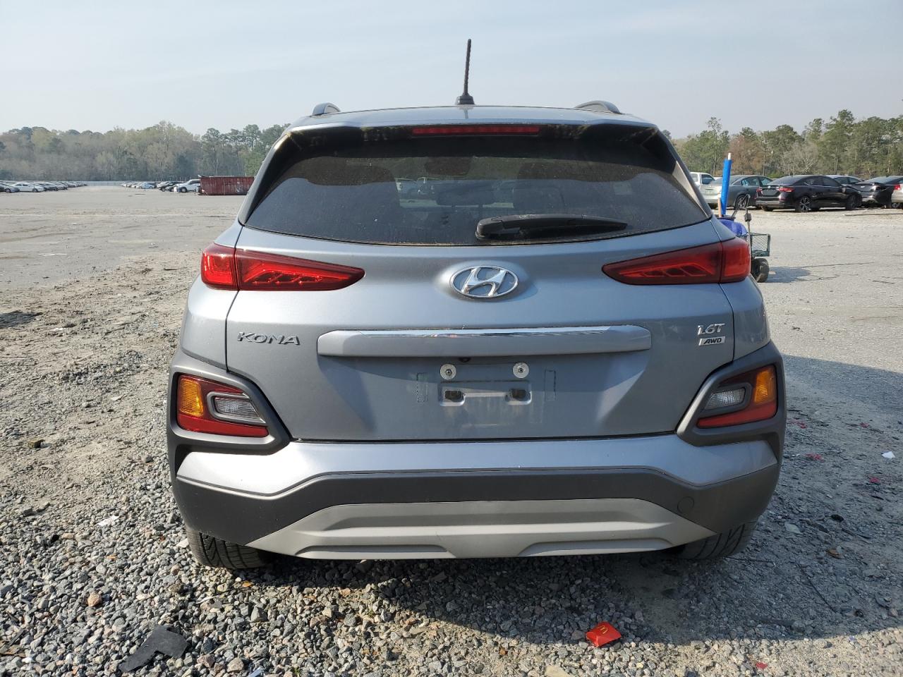 Photo 5 VIN: KM8K3CA5XJU142812 - HYUNDAI KONA 