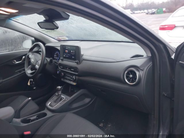 Photo 4 VIN: KM8K3CAB1NU786792 - HYUNDAI KONA 