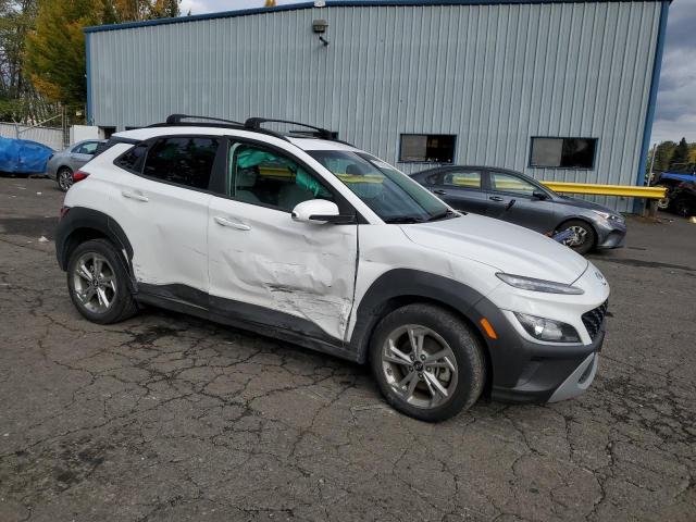 Photo 3 VIN: KM8K3CAB1NU814610 - HYUNDAI KONA SEL 