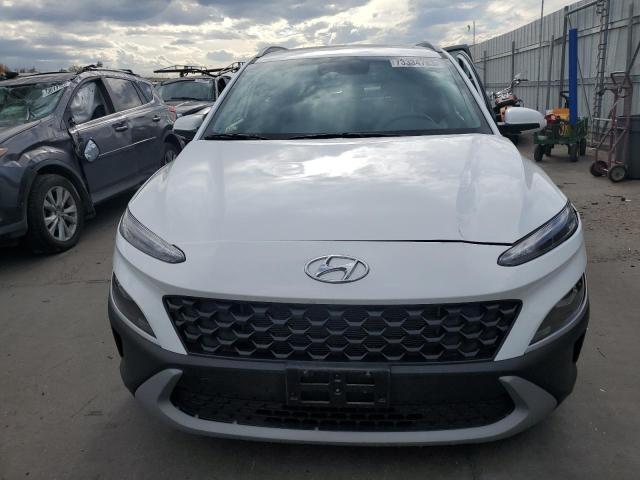 Photo 4 VIN: KM8K3CAB1NU876461 - HYUNDAI KONA 