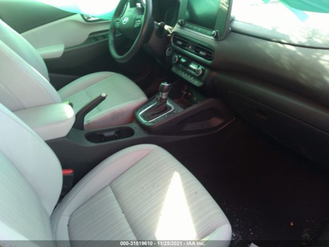 Photo 4 VIN: KM8K3CAB5NU762060 - HYUNDAI KONA 