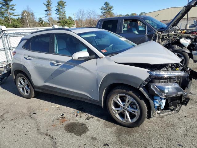 Photo 3 VIN: KM8K3CAB6NU897385 - HYUNDAI KONA SEL 