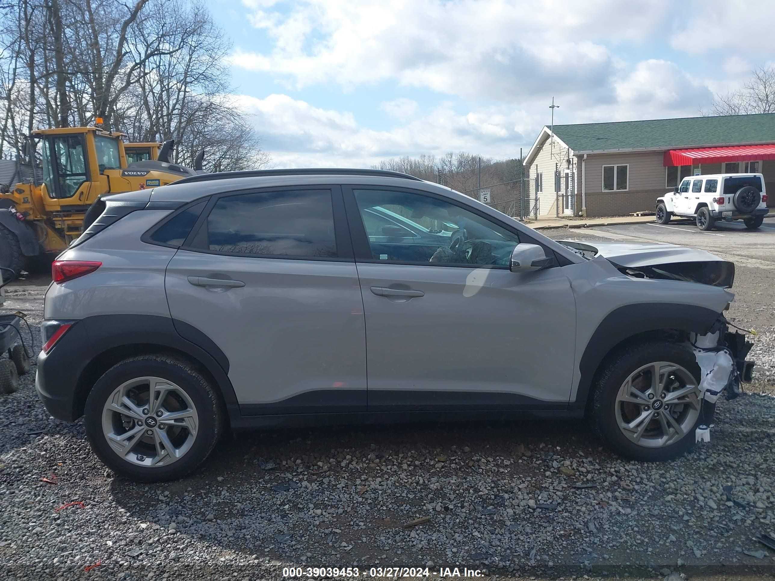 Photo 12 VIN: KM8K3CAB6PU947902 - HYUNDAI KONA 