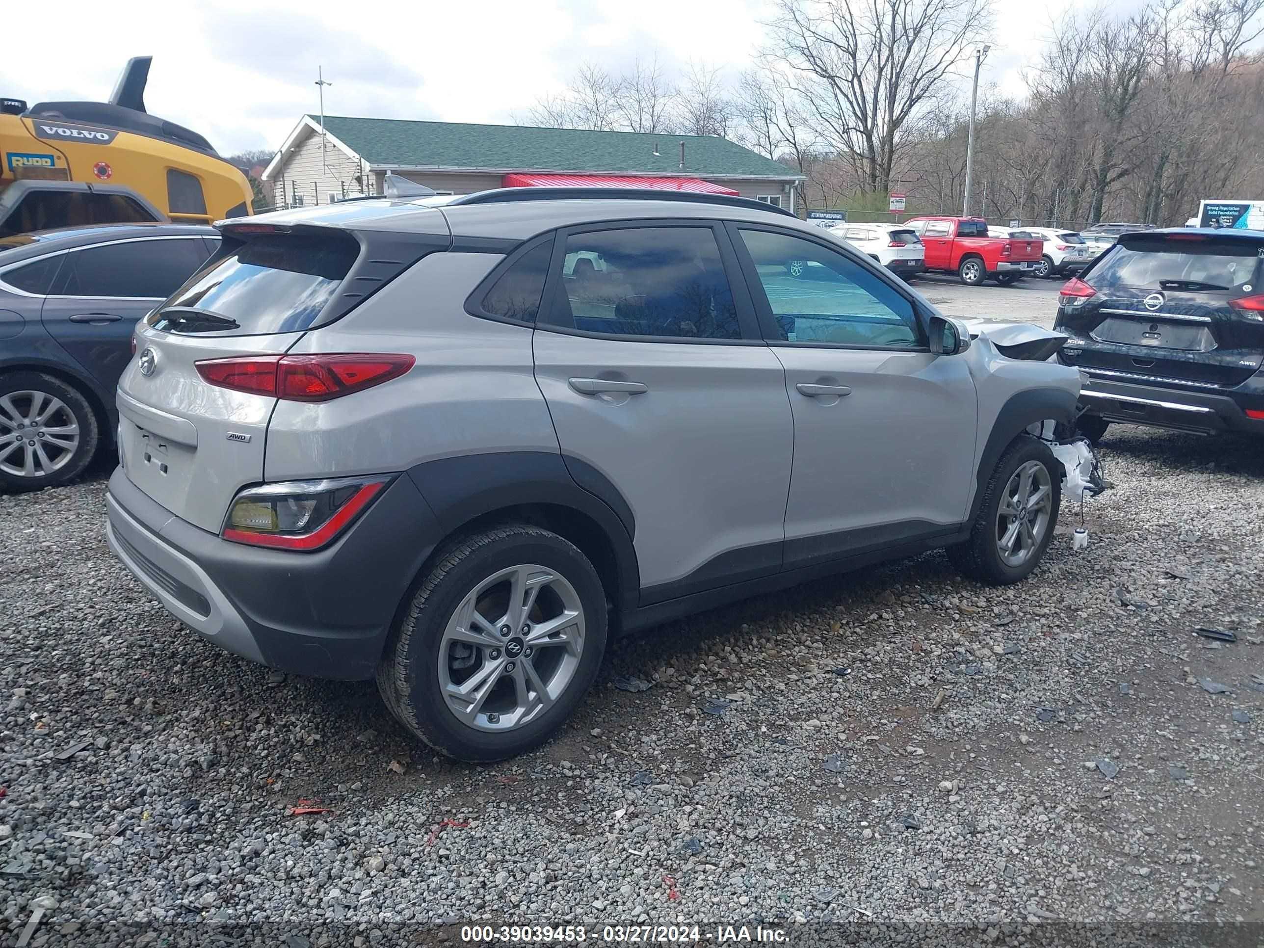 Photo 3 VIN: KM8K3CAB6PU947902 - HYUNDAI KONA 