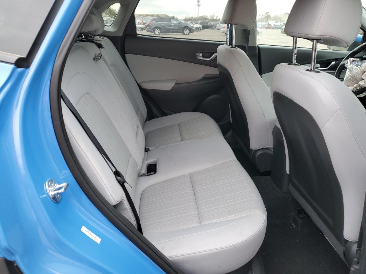 Photo 9 VIN: KM8K3CAB7NU896956 - HYUNDAI KONA 