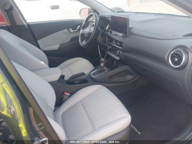 Photo 4 VIN: KM8K3CAB7PU055836 - HYUNDAI KONA 