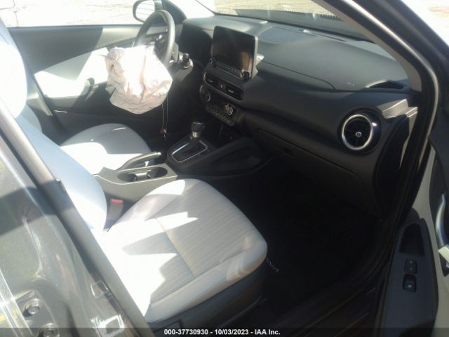 Photo 4 VIN: KM8K3CAB8PU053108 - HYUNDAI KONA 