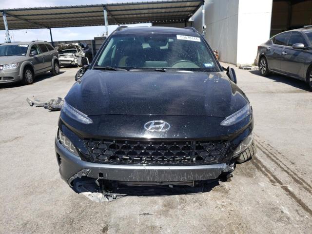 Photo 4 VIN: KM8K53A32NU788599 - HYUNDAI KONA 