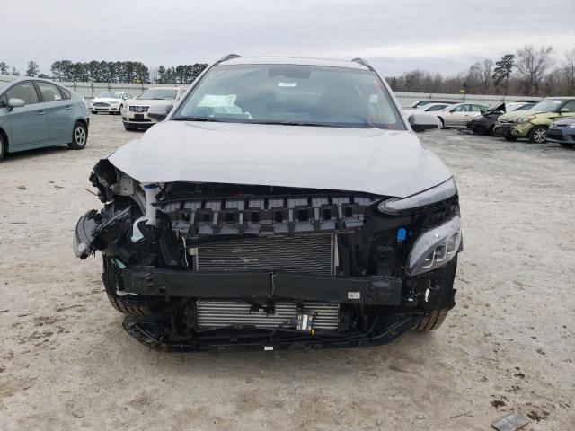 Photo 8 VIN: KM8K53A34NU827970 - HYUNDAI KONA 