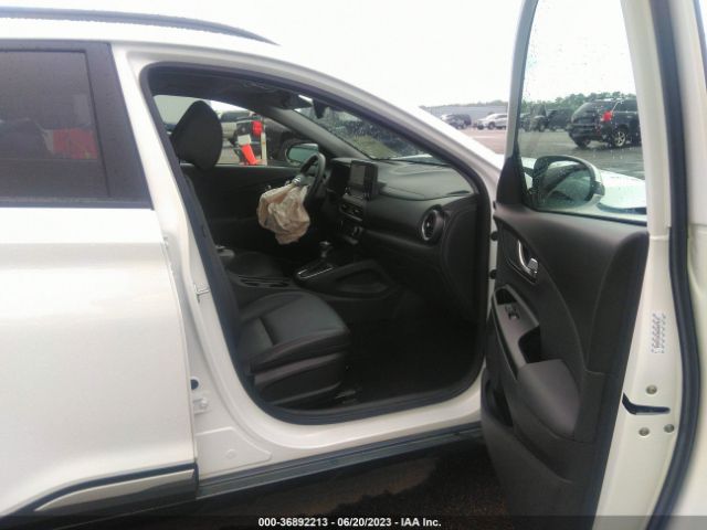 Photo 4 VIN: KM8K53A35NU837519 - HYUNDAI KONA 