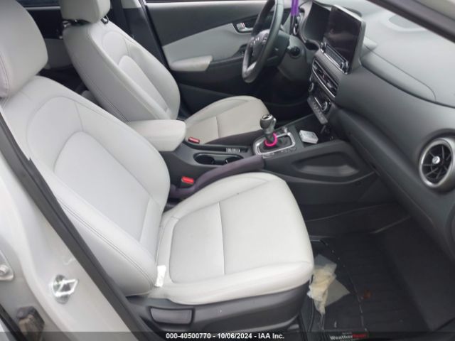 Photo 4 VIN: KM8K53A38NU824635 - HYUNDAI KONA 