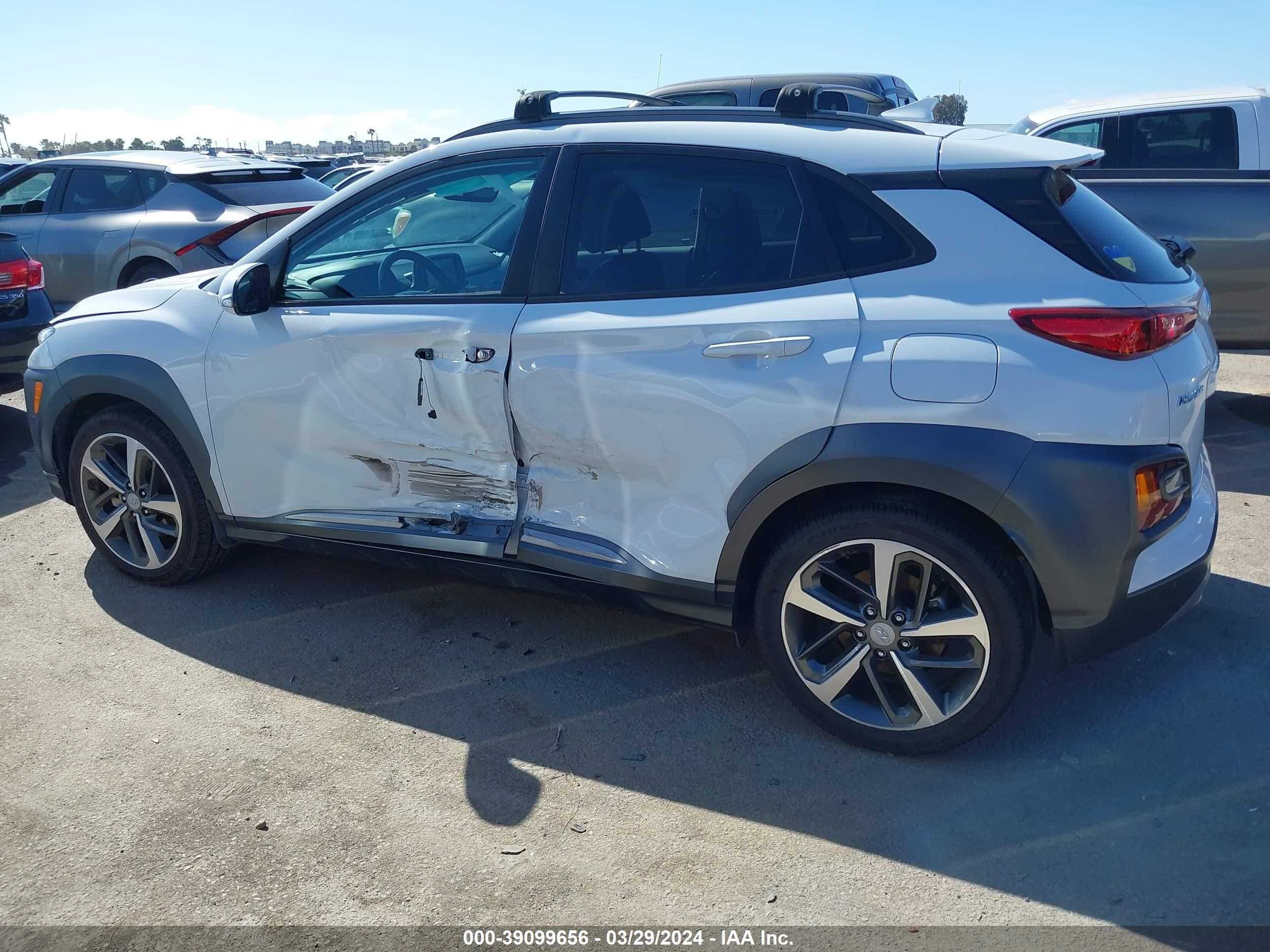 Photo 13 VIN: KM8K53A51MU658832 - HYUNDAI KONA 