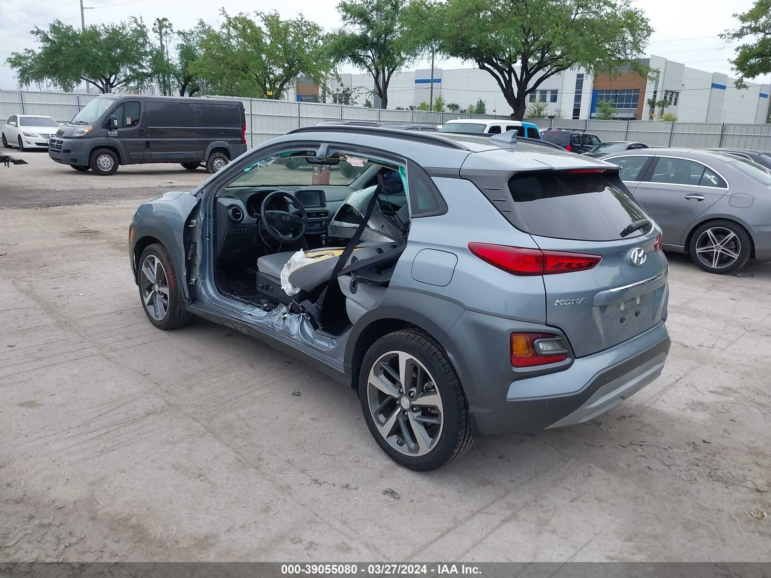 Photo 2 VIN: KM8K53A53KU328641 - HYUNDAI KONA 