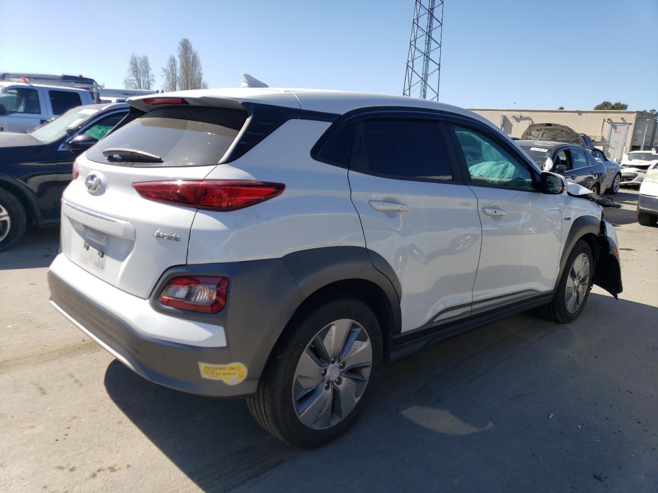 Photo 2 VIN: KM8K53AG4LU062761 - HYUNDAI KONA 