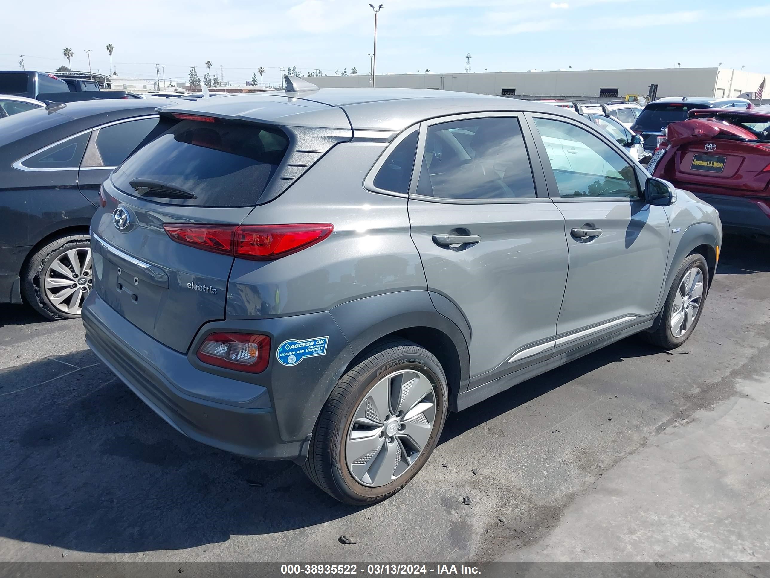 Photo 3 VIN: KM8K53AG8LU058955 - HYUNDAI KONA 